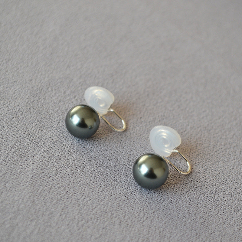 Charming Pearl Earring for Any Occasion
