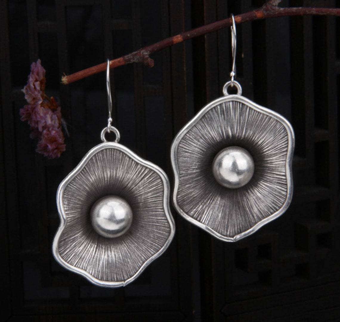 Charming Pearl Earring for Any Occasion