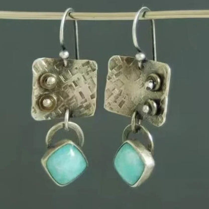 Elegant Silver Earring for Every Occasion