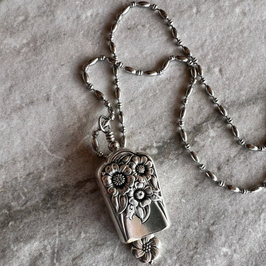 Romantic Necklace for Special Moments