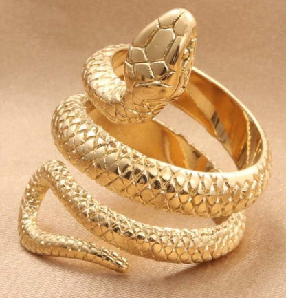 Stunning Ring for Daily Wear