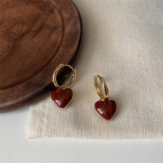 Classic Earring with Timeless Appeal
