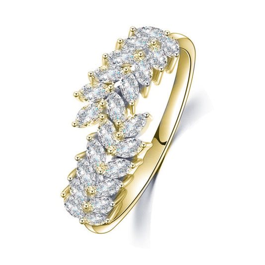Classic Gold Ring with Timeless Appeal