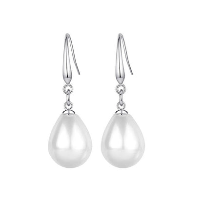 Beautiful Pearl Earring with Unique Style