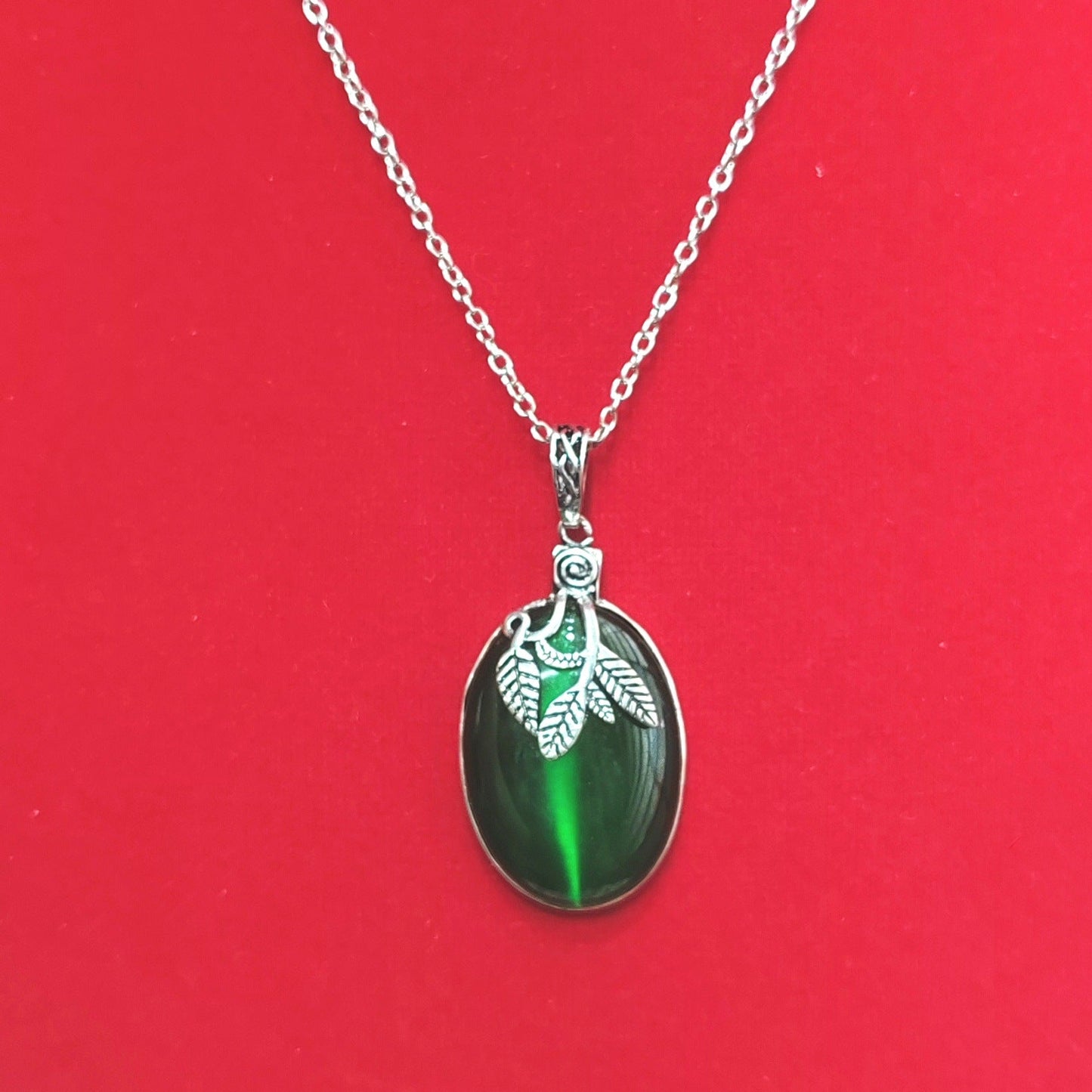 Stunning Necklace for Daily Wear