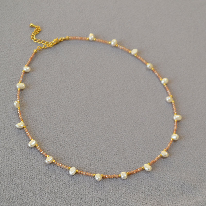 Beautiful Pearl Necklace with Unique Style