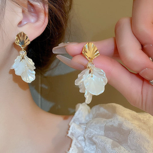 Romantic Earring for Special Moments
