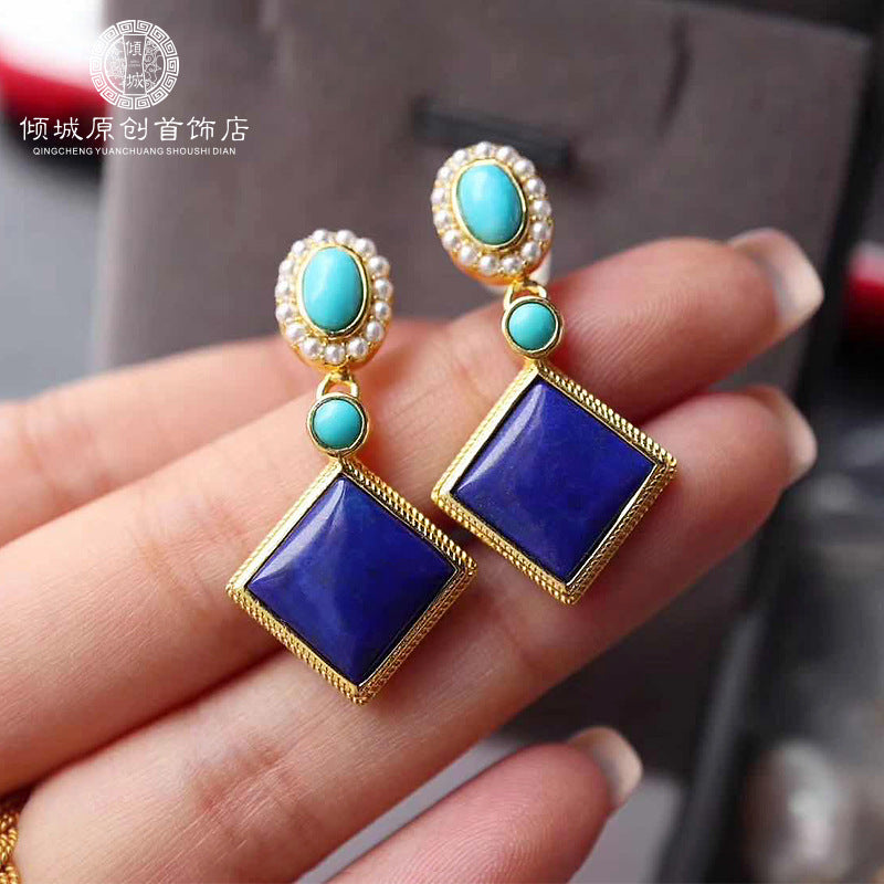 Beautiful Silver Earring with Unique Style