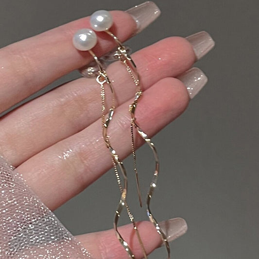 Stunning Pearl Earring for Daily Wear