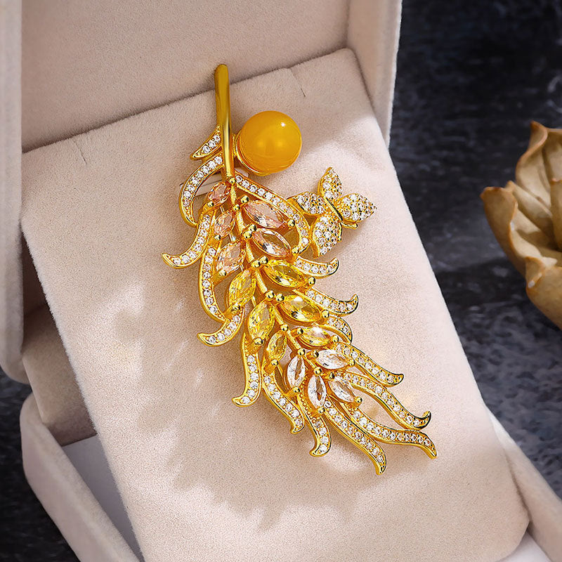 Beautiful Gold Piece with Unique Style