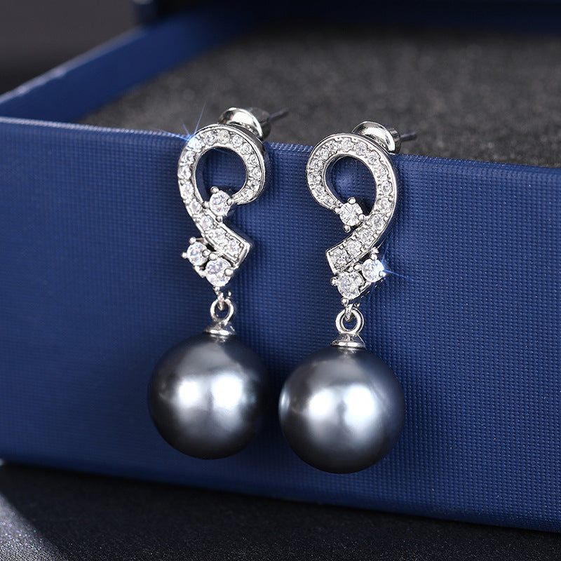 Romantic Pearl Earring for Special Moments
