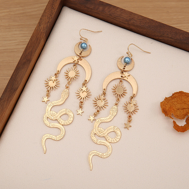 Delicate Artisan Gold Earring