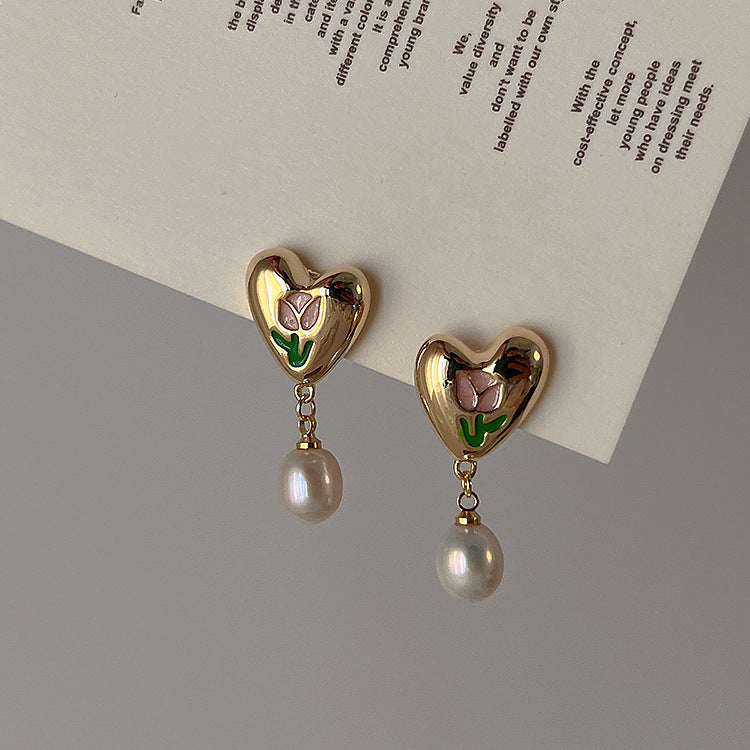 Romantic Pearl Earring for Special Moments