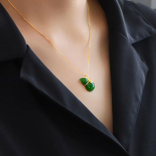 Stunning Gold Necklace for Daily Wear
