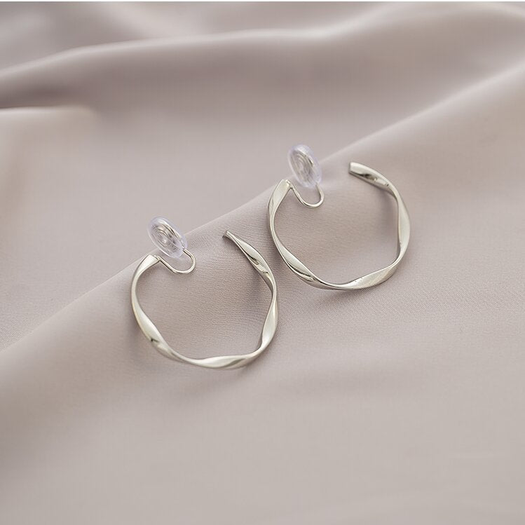 Elegant Earring for Every Occasion