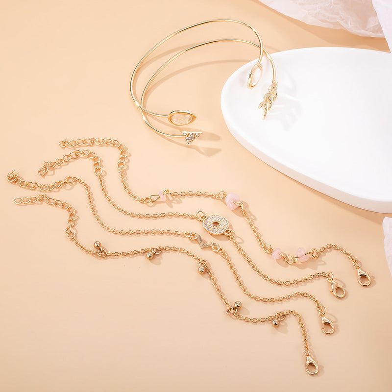 Beautiful Gold Bracelet with Unique Style