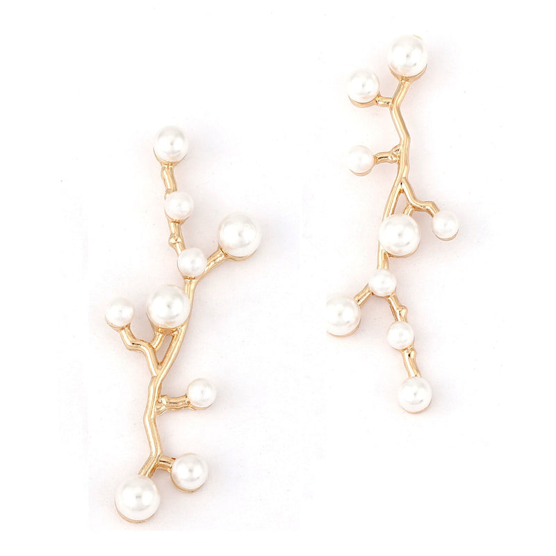 Charming Pearl Earring for Any Occasion