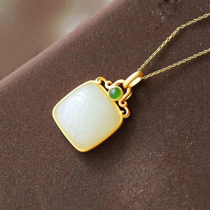 Stunning Necklace for Daily Wear