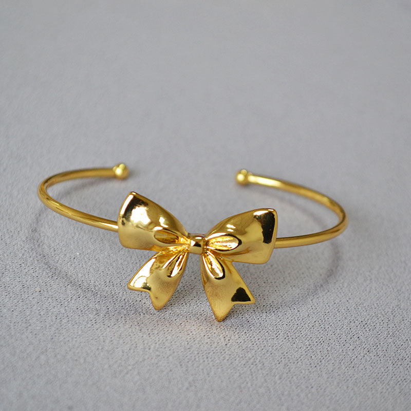 Delicate Artisan Gold Bracelet