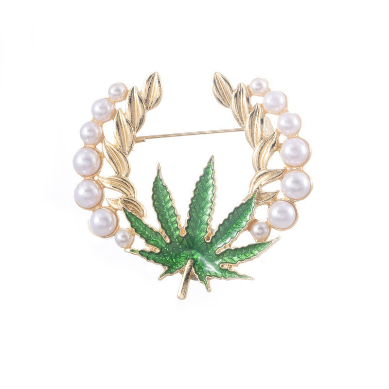 Classic Pearl Piece with Timeless Appeal