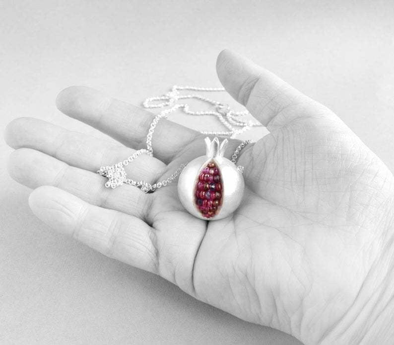 Stunning Necklace for Daily Wear