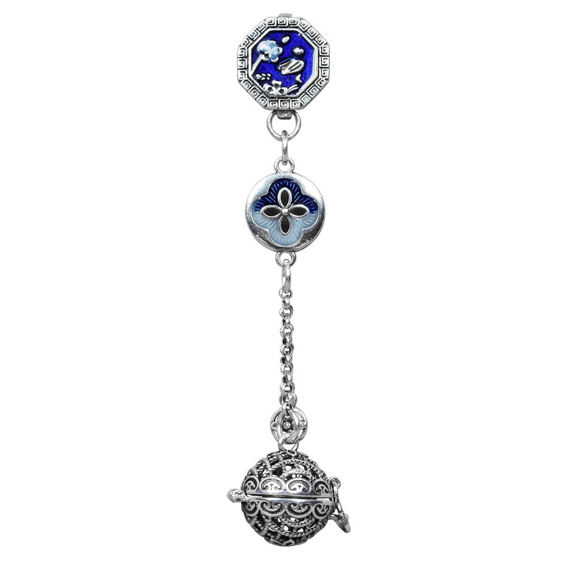 Classic Silver Piece with Timeless Appeal