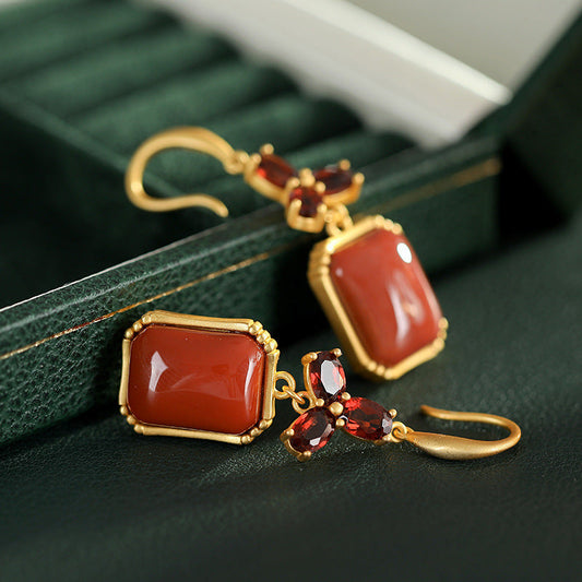 Stunning Gold Earring for Daily Wear