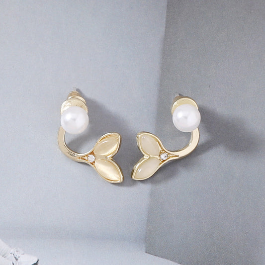 Stunning Pearl Earring for Daily Wear