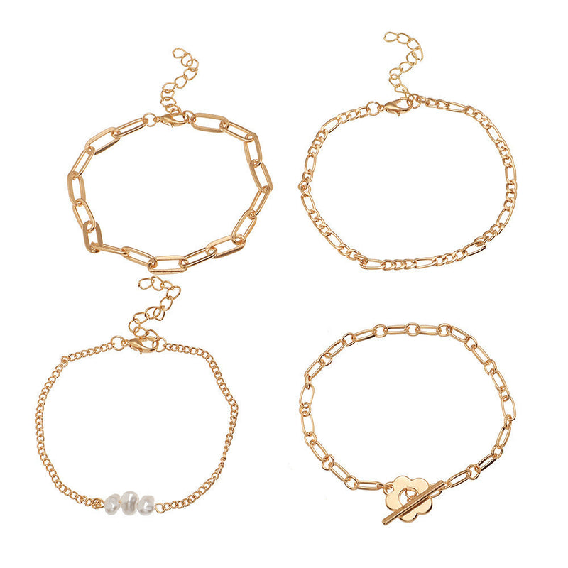 Beautiful Pearl Bracelet with Unique Style