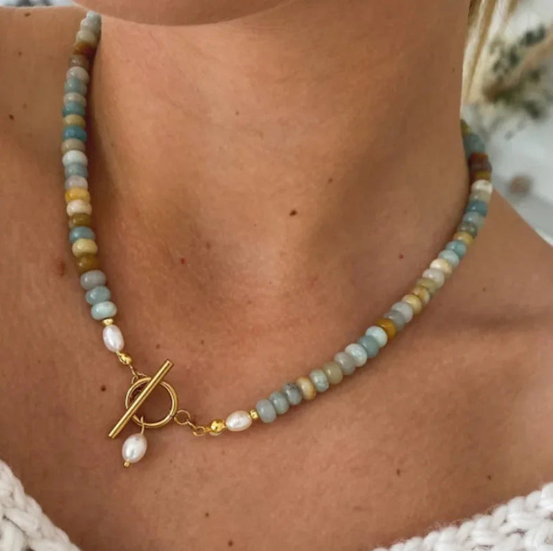 Beautiful Pearl Necklace with Unique Style
