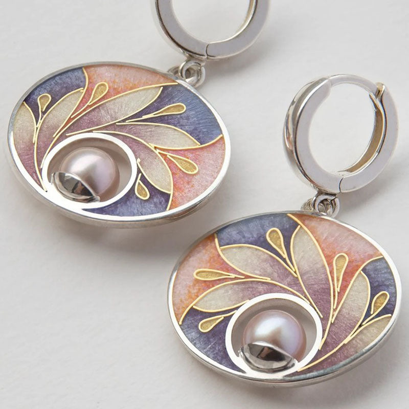 Classic Pearl Earring with Timeless Appeal