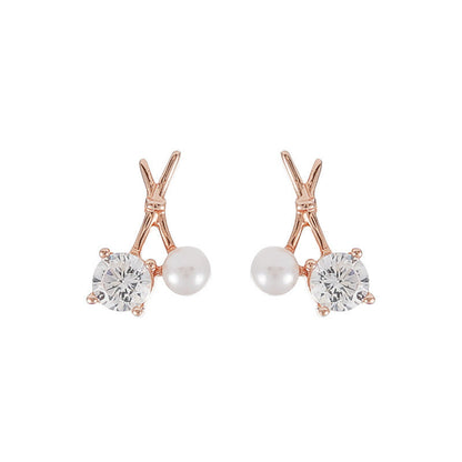 Classic Pearl Earring with Timeless Appeal