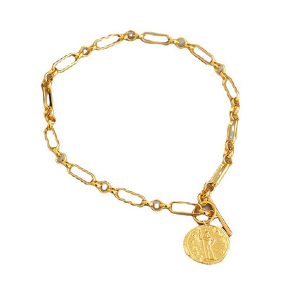 Beautiful Gold Necklace with Unique Style