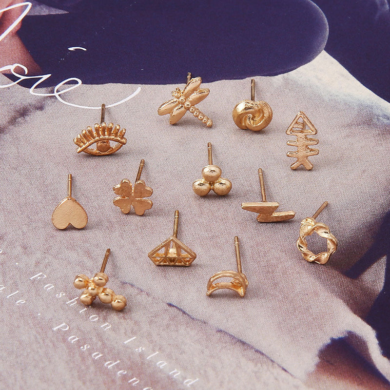 Beautiful Gold Earring with Unique Style