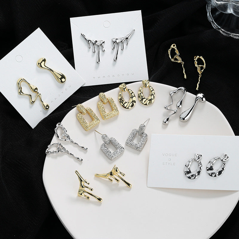 Elegant Gold Earring for Every Occasion