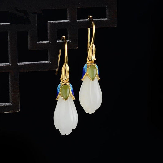 Beautiful Silver Earring with Unique Style
