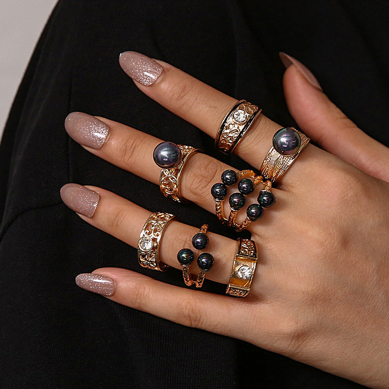 Beautiful Pearl Ring with Unique Style