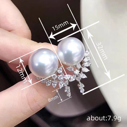 Beautiful Pearl Earring with Unique Style