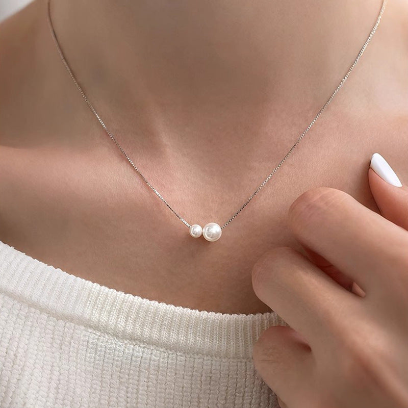 Beautiful Pearl Necklace with Unique Style