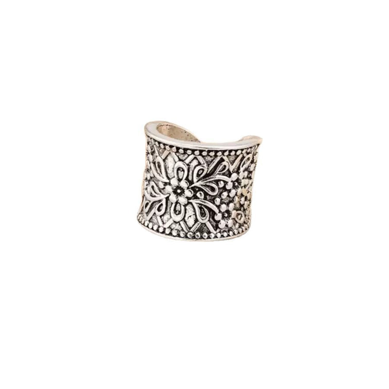 Charming Silver Ring for Any Occasion