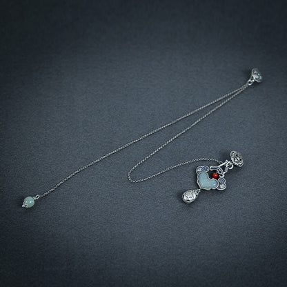 Charming Silver Pendant for Any Occasion