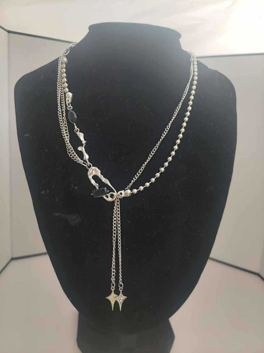 Beautiful Pearl Necklace with Unique Style