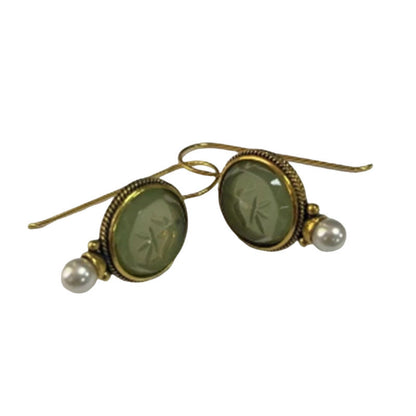Romantic Pearl Earring for Special Moments