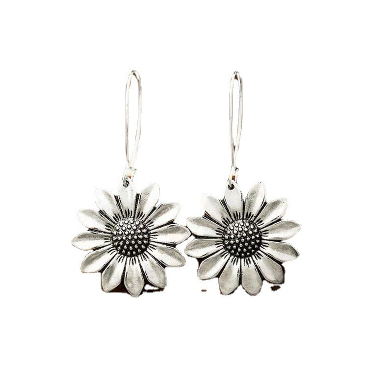 Beautiful Gold Earring with Unique Style