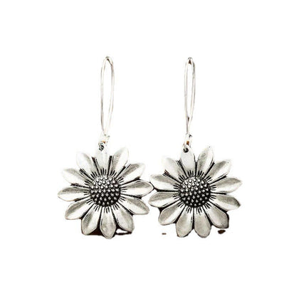 Beautiful Gold Earring with Unique Style