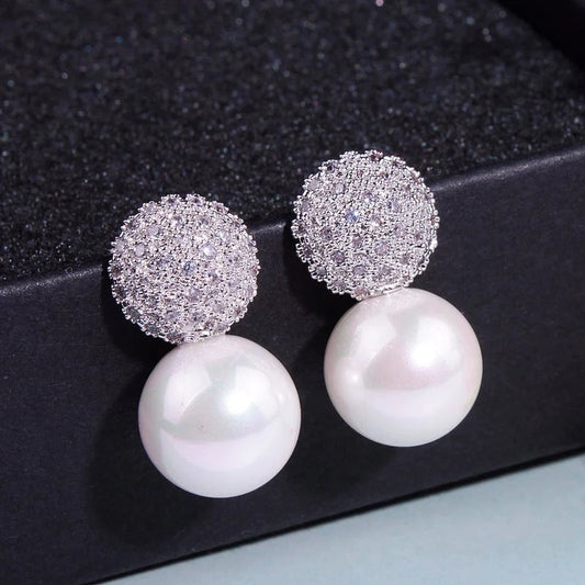 Charming Pearl Earring for Any Occasion