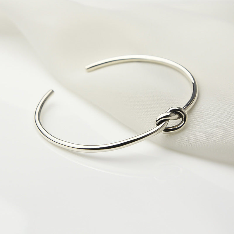 Charming Bracelet for Any Occasion