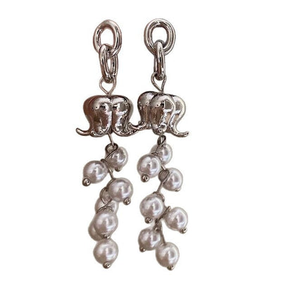 Classic Pearl Earring with Timeless Appeal