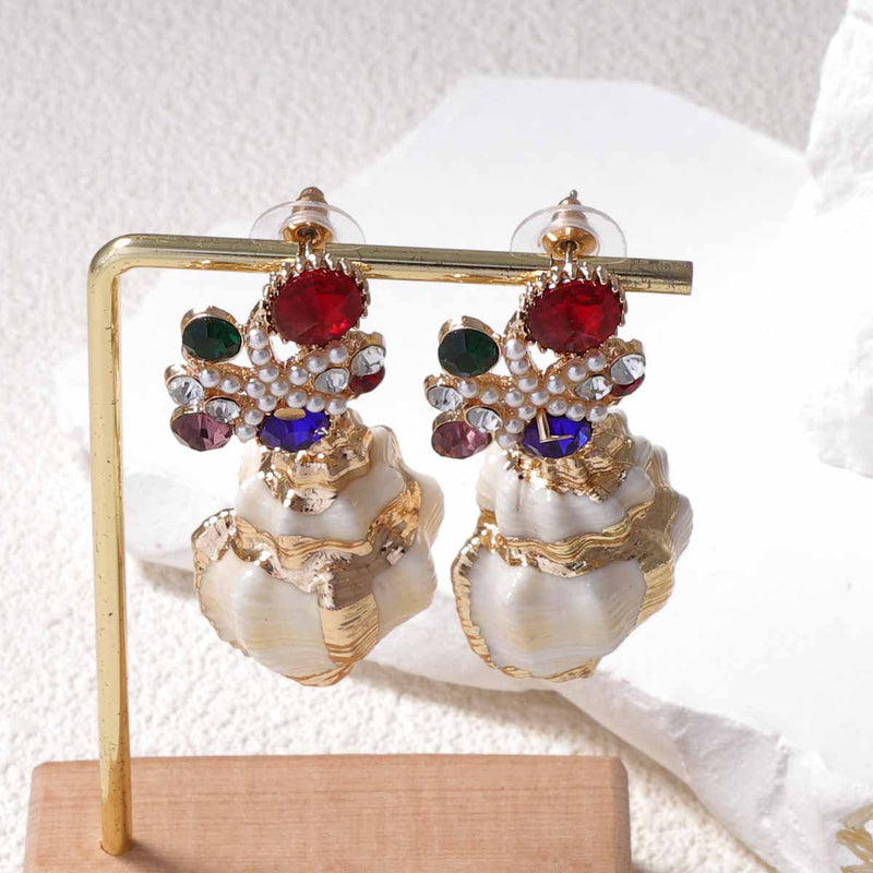 Beautiful Pearl Earring with Unique Style