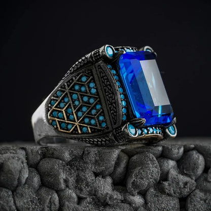 Classic Silver Ring with Timeless Appeal